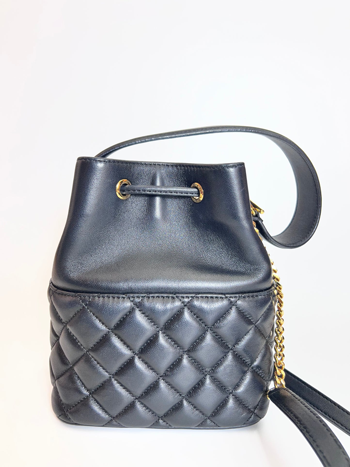 Versace Bucket Shouder Preta