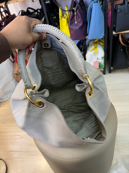 Prada Vitello Daino Cinza