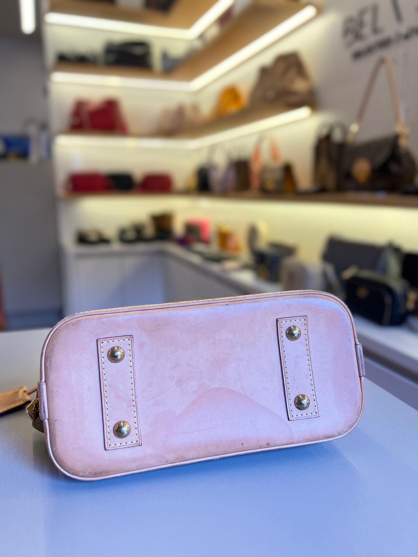 Louis Vuitton Alma BB Monograma