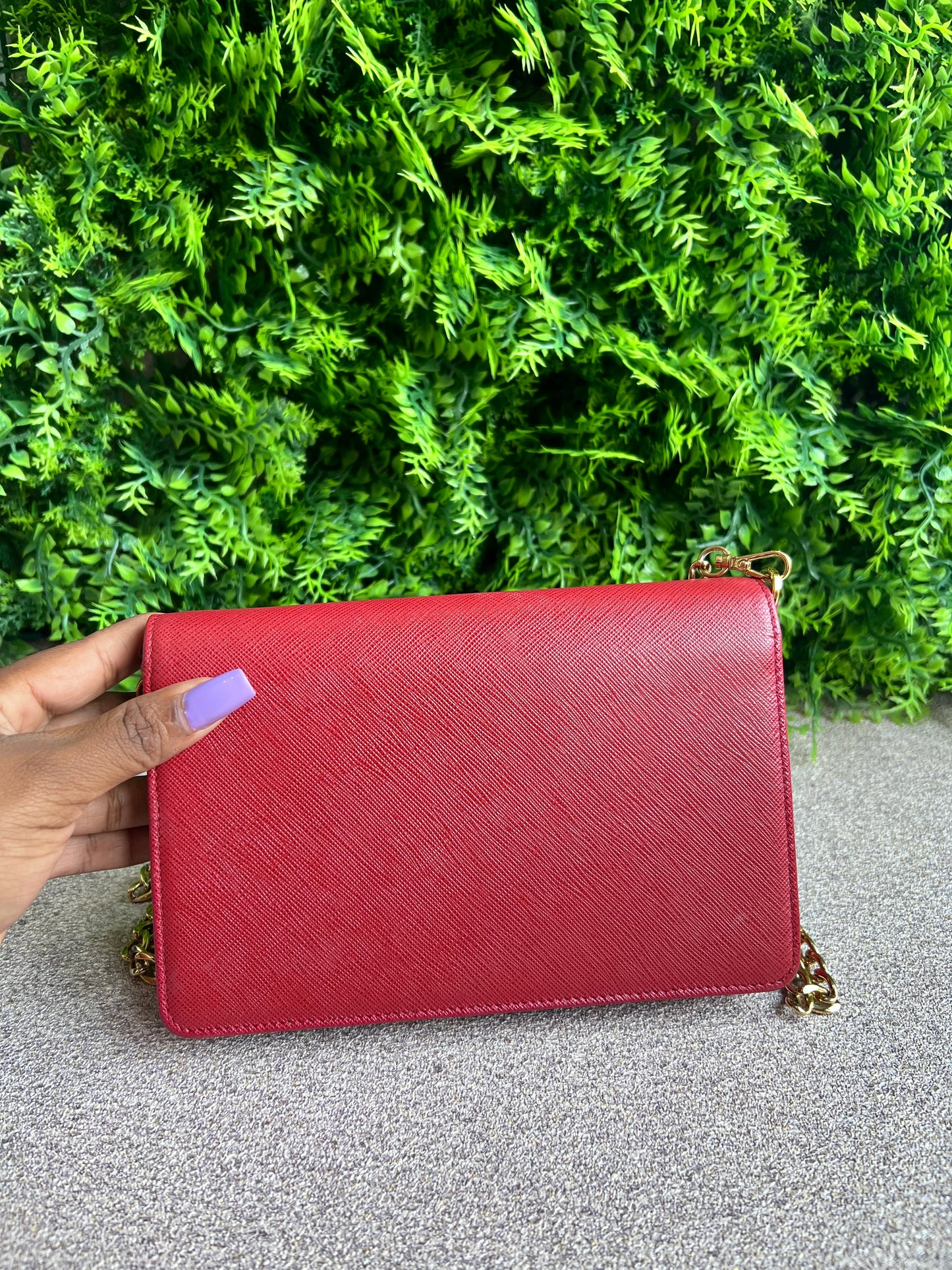 Prada Monograma Chain Vermelha