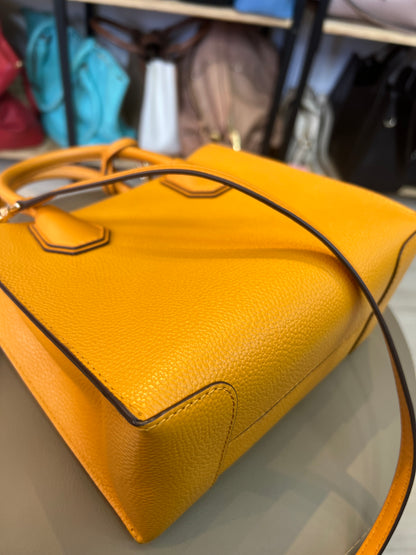 Michael Kors Mercer Amarela