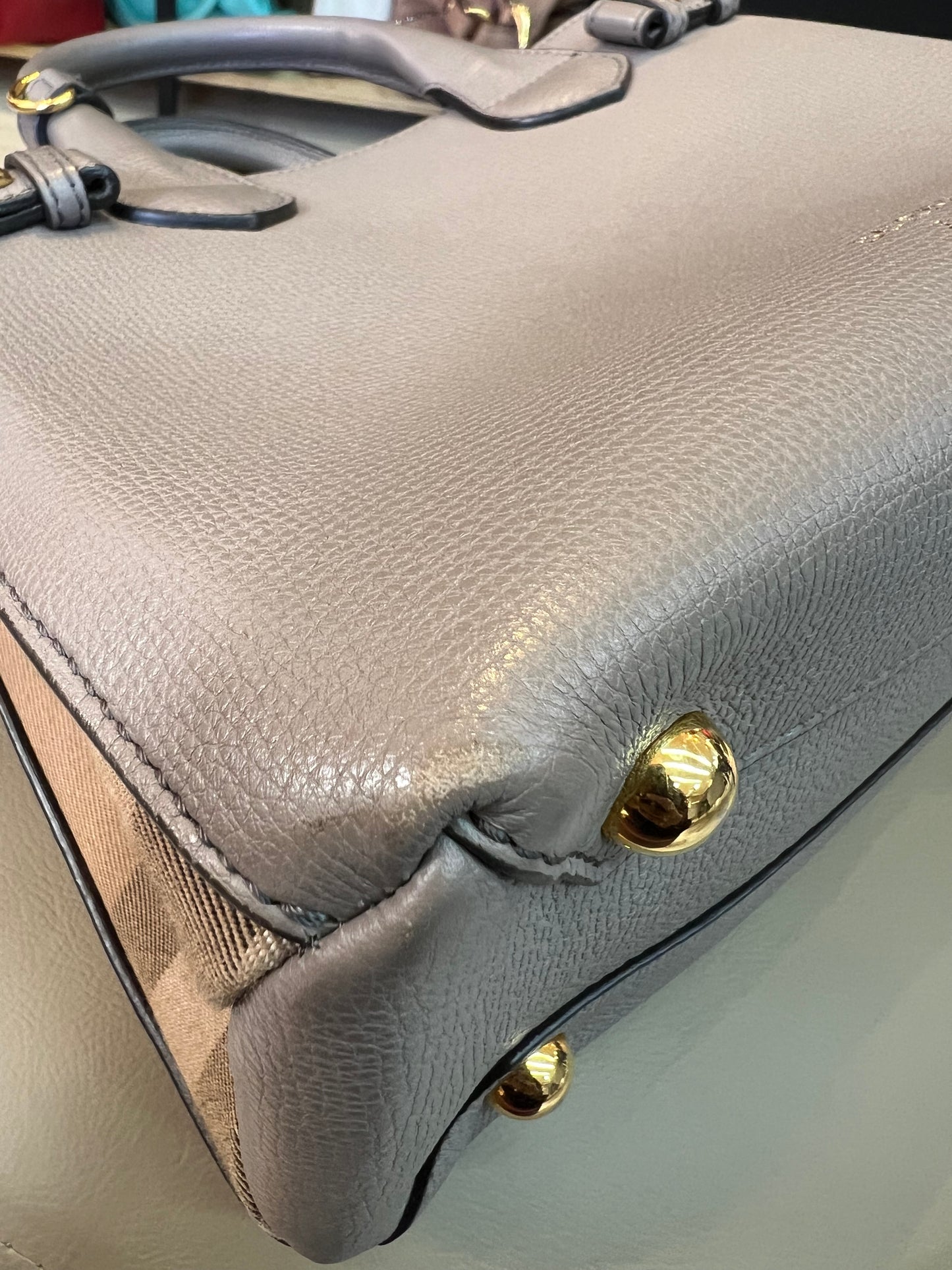 Burberry Banner Small Cinza