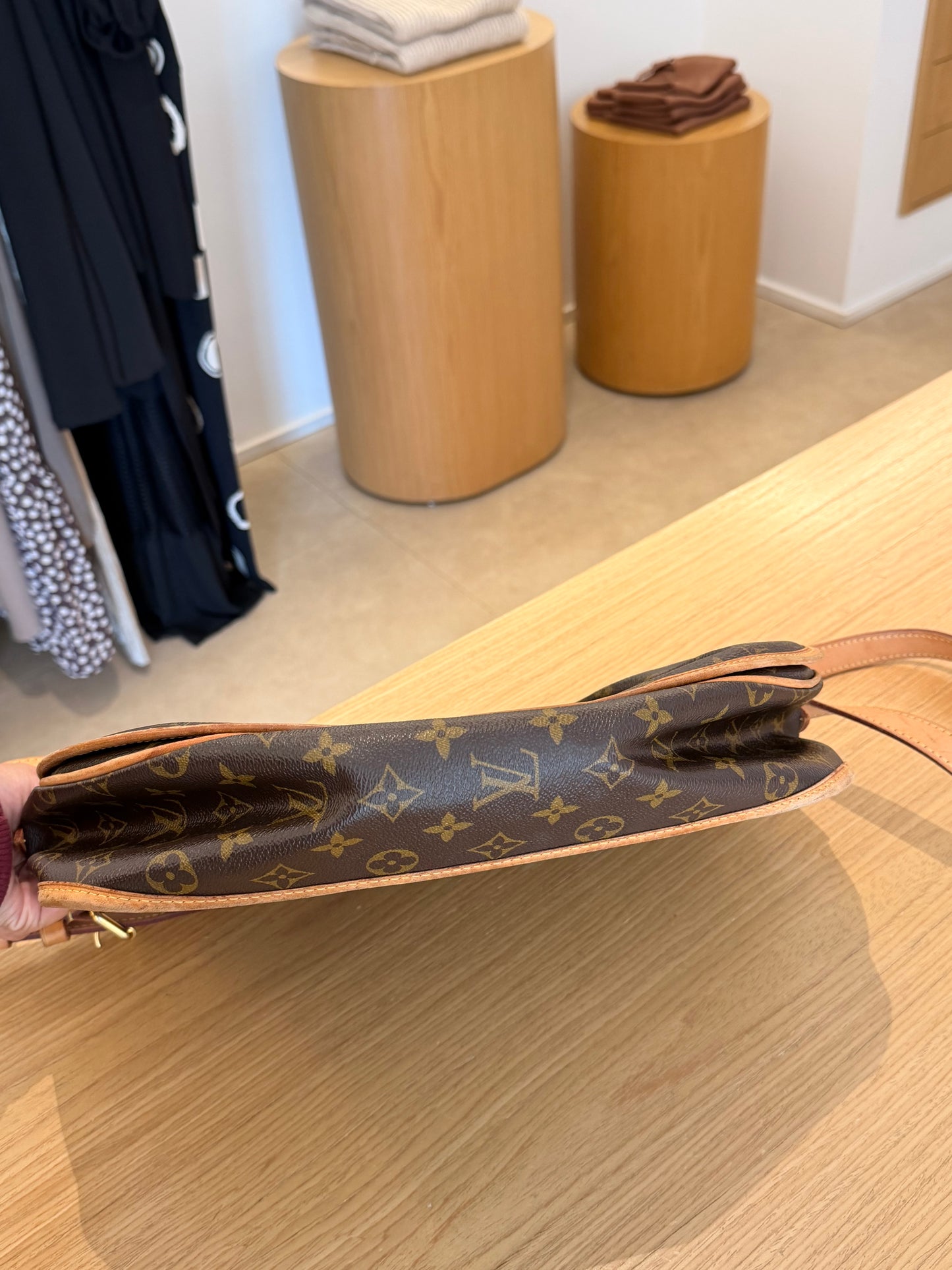 Louis Vuitton Monograma Menilmontant MM