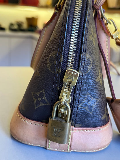 Louis Vuitton Alma BB Monograma