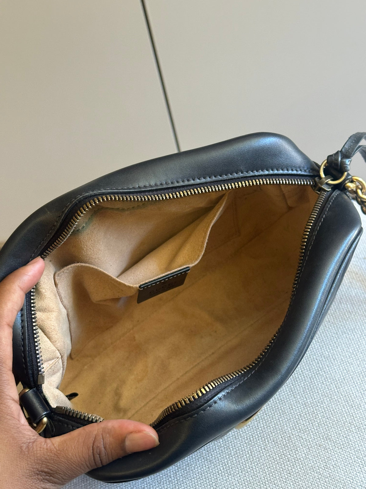 Gucci Marmont Camera bag Preta