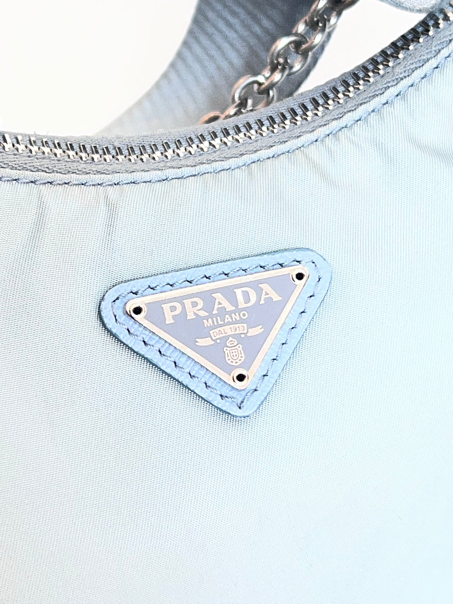 Prada Re-edition Azul
