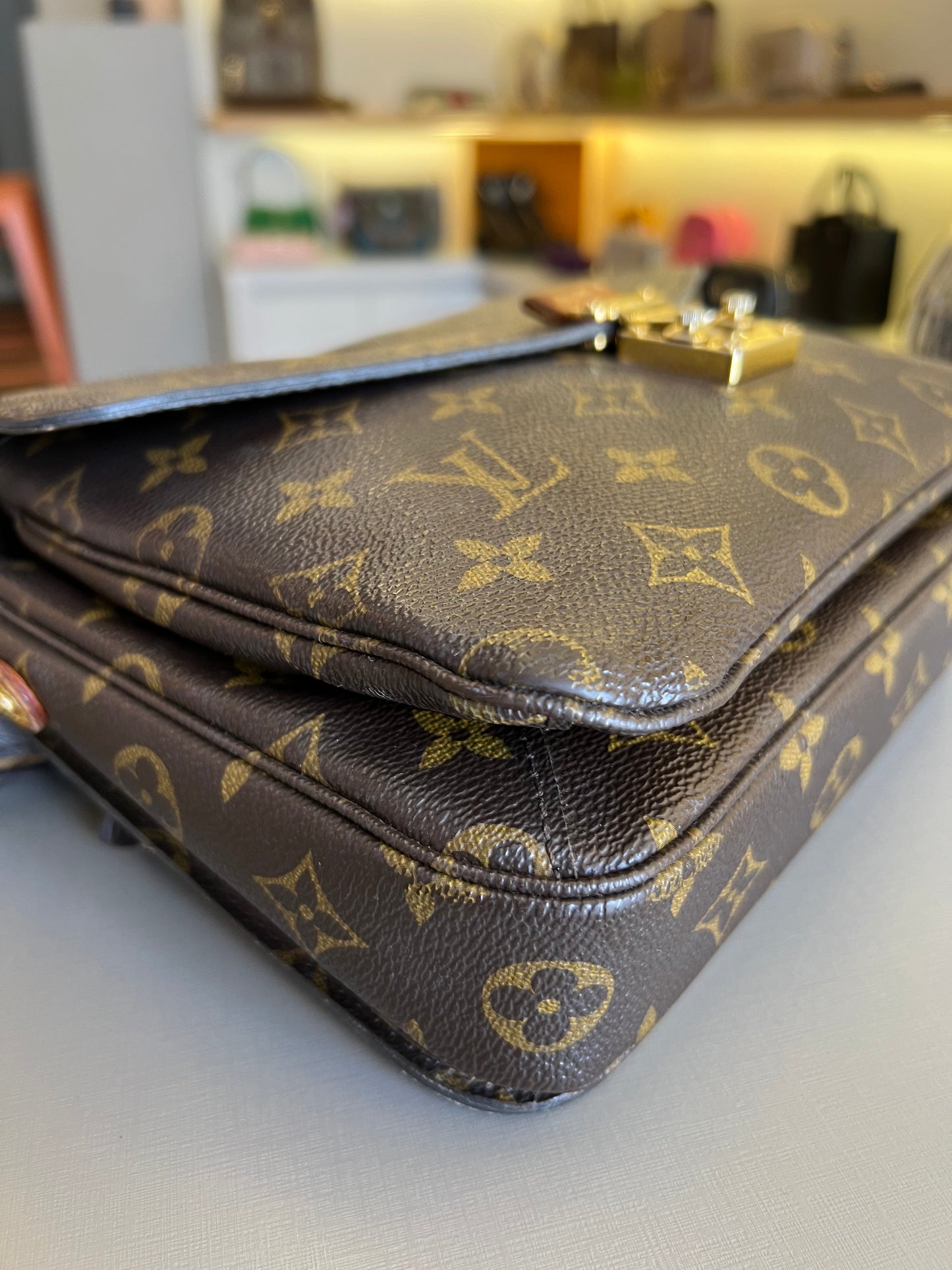 Louis Vuitton Pochette Métis Monograma