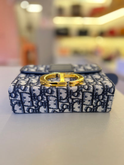 Dior 30 Montaigne Monograma
