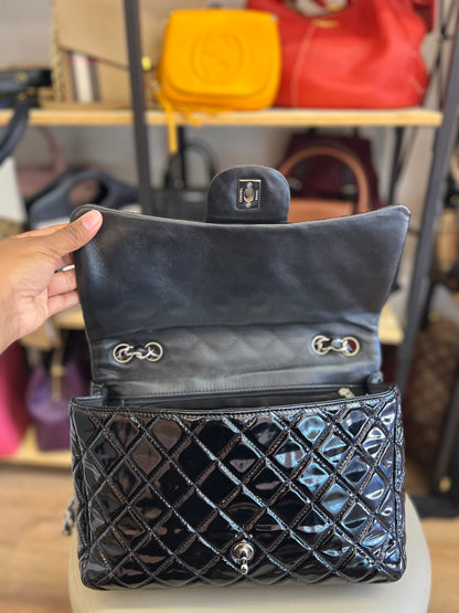 Chanel Single Flap Jumbo Verniz Preta