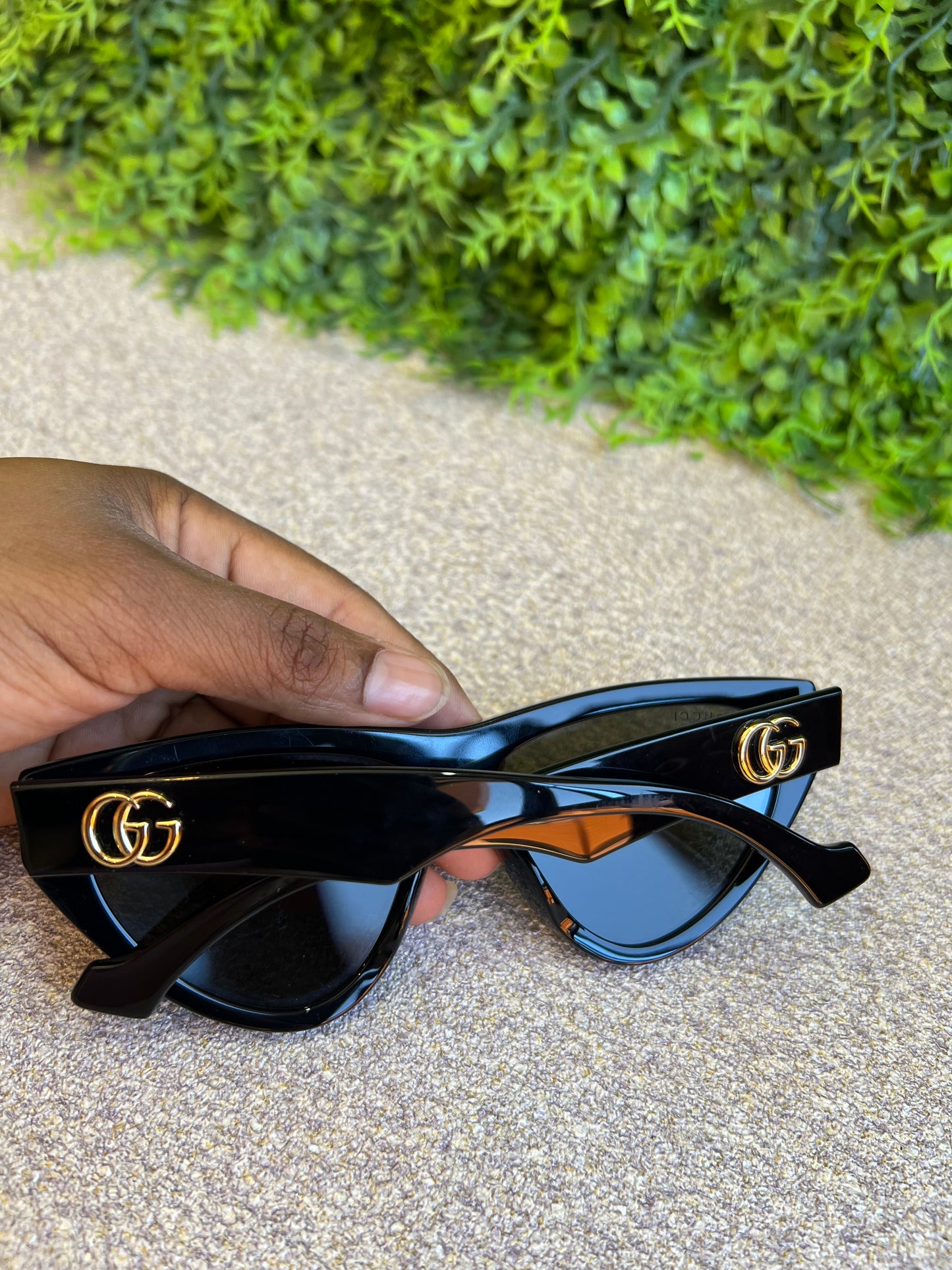 Óculos de sol Gucci Cat Eye Marmont Preto