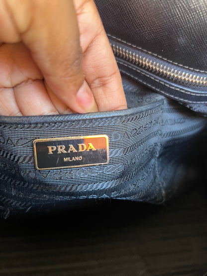 Prada Galleria Saffiano Grande Preta