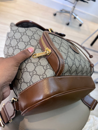 Mochila Gucci Monograma