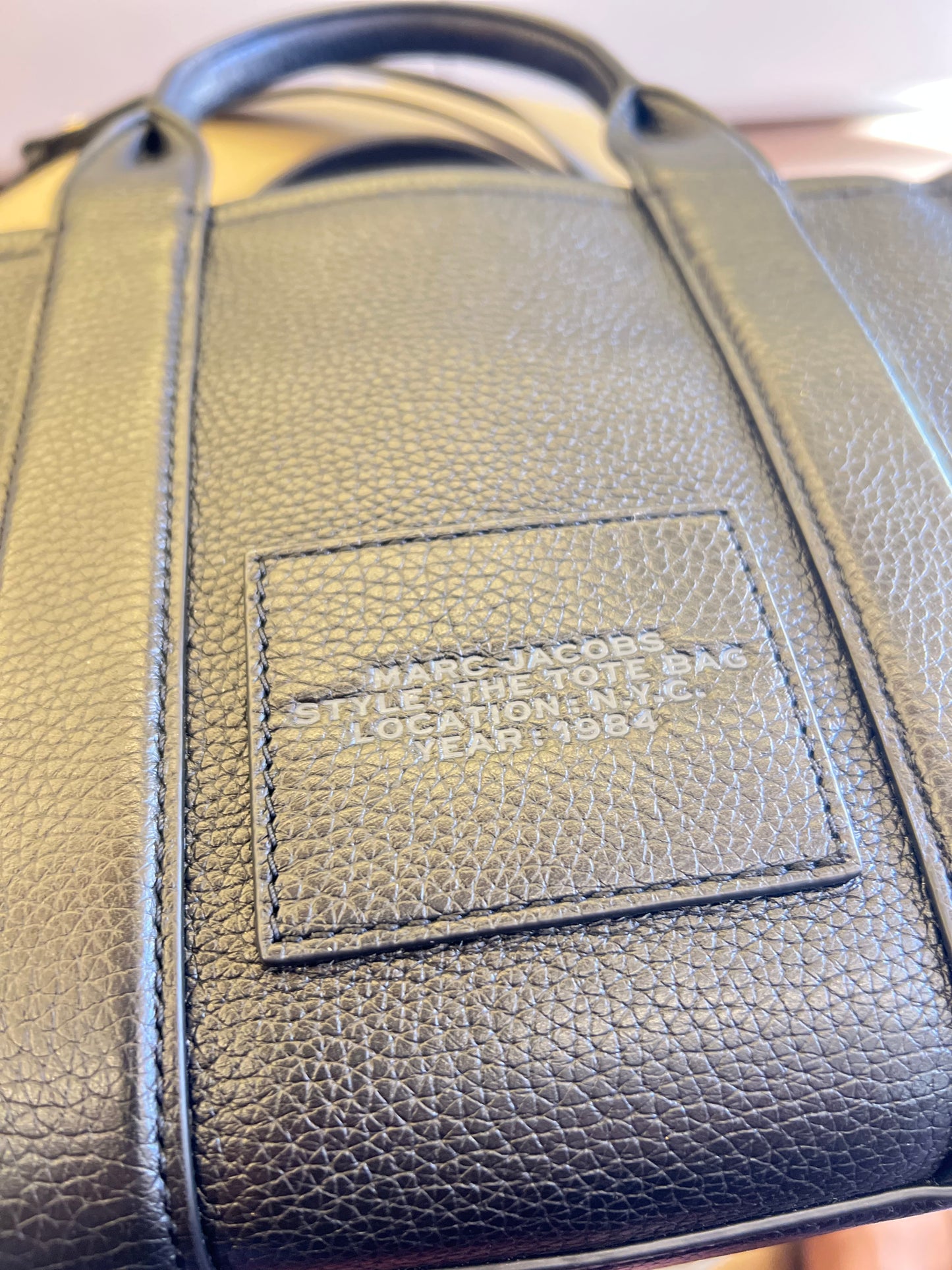 Marc Jacobs The Tote Bag Small