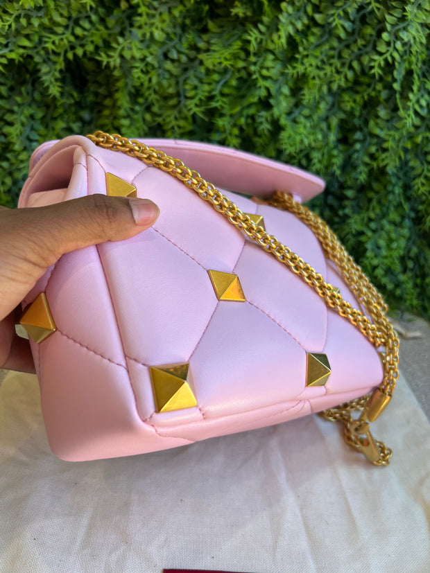 Valentino Garavani Roman Stud Rosa