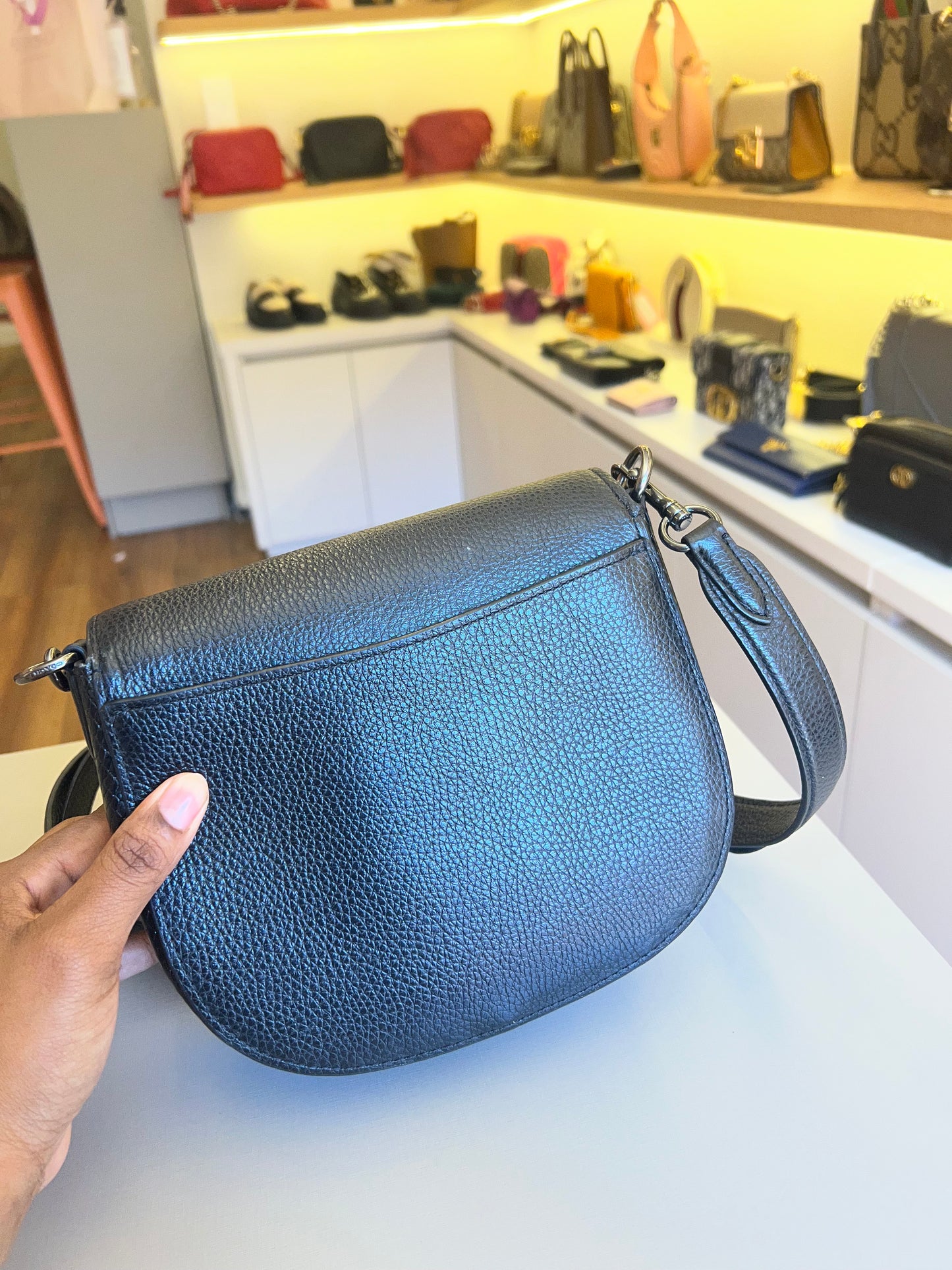 Coach Amelia Saddle Preta