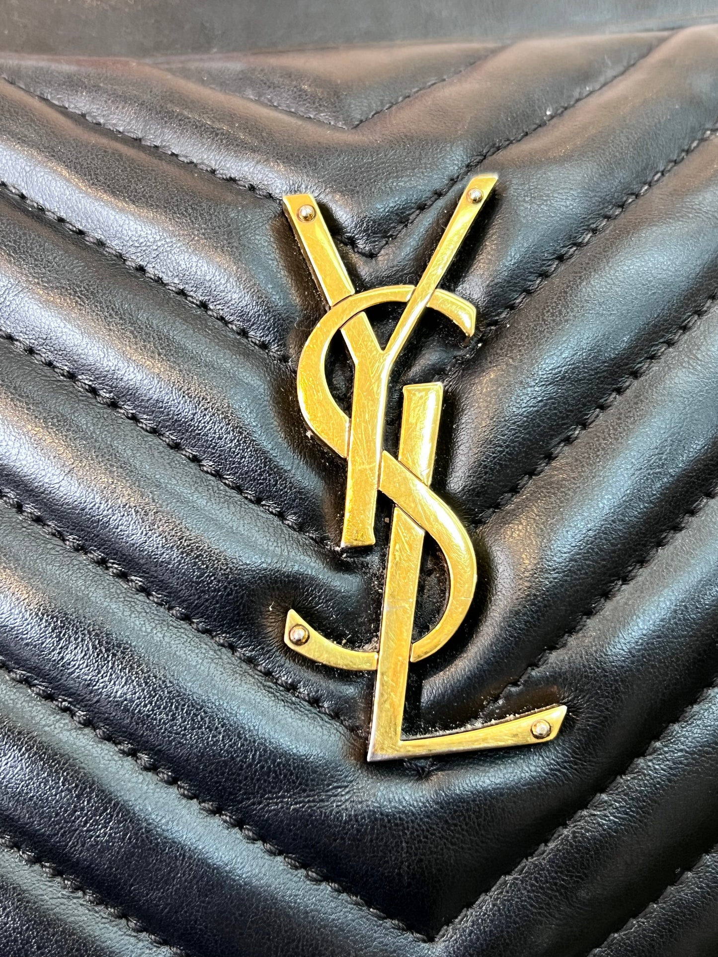 Saint Laurent Lou Lou Câmera Bag