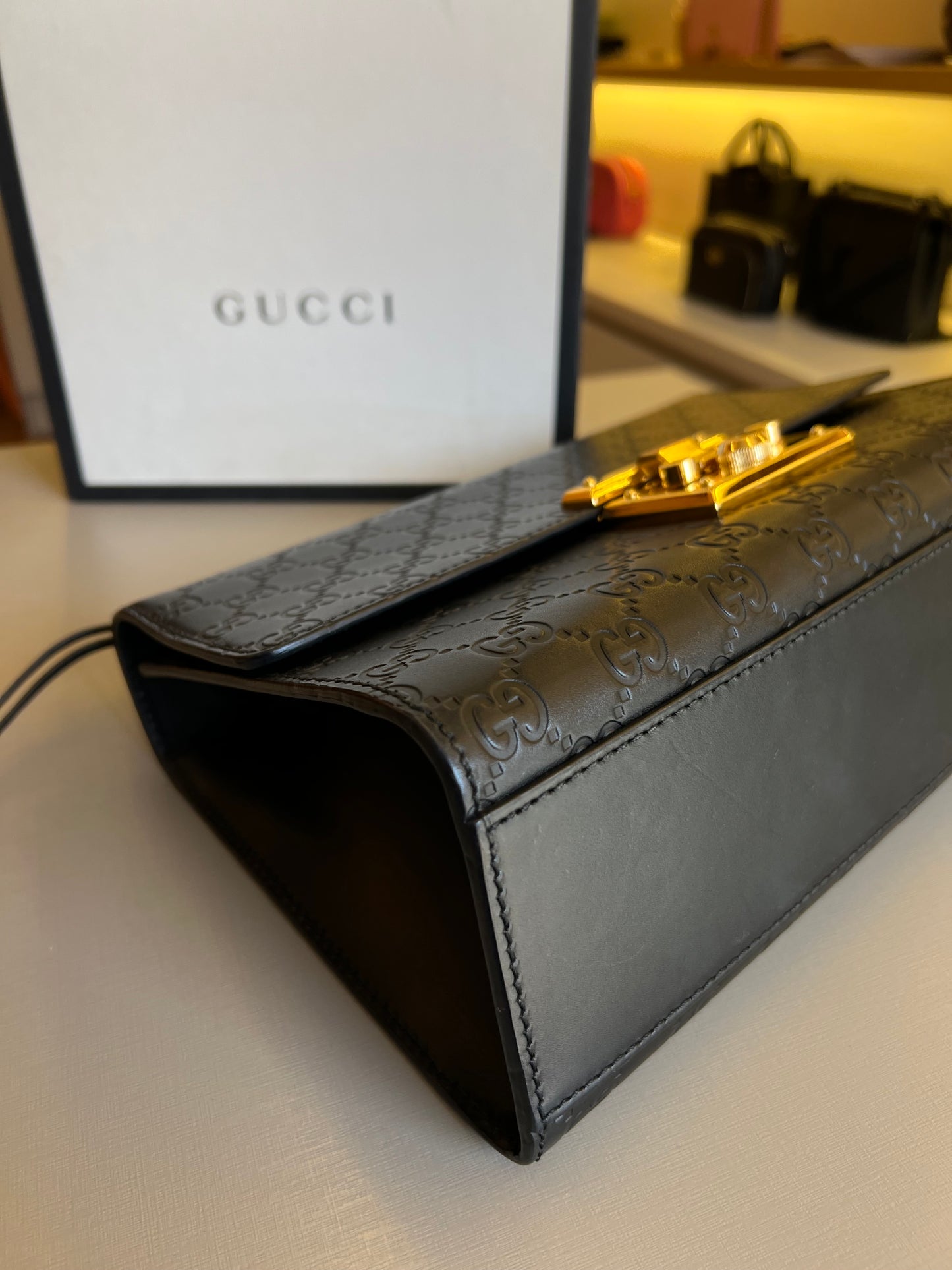 Gucci Padlock Preta Media