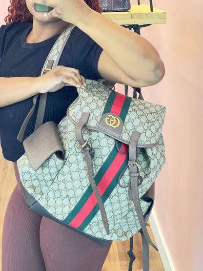 Mochila Gucci Ophidia GG Monograma
