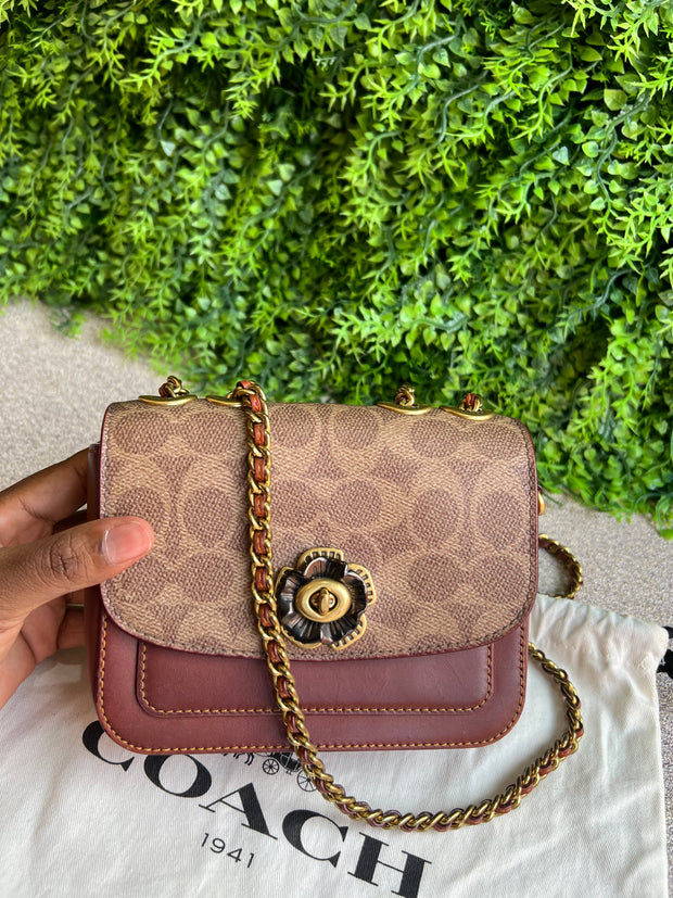 Coach Madison Shoulder Signature