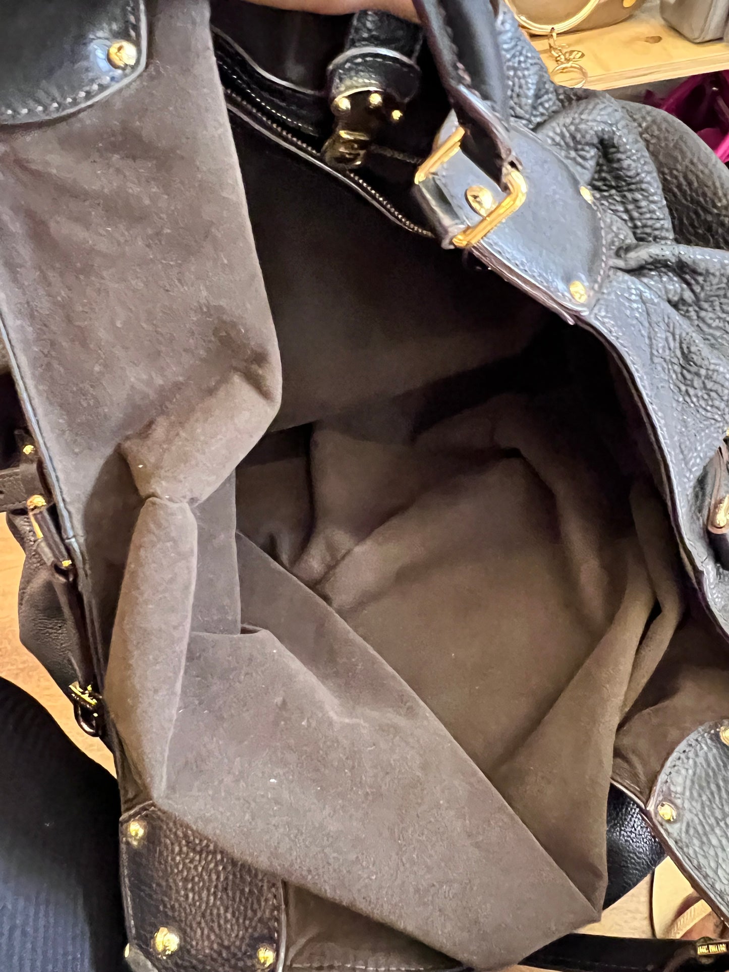 Louis Vuitton Mahina Large Preta