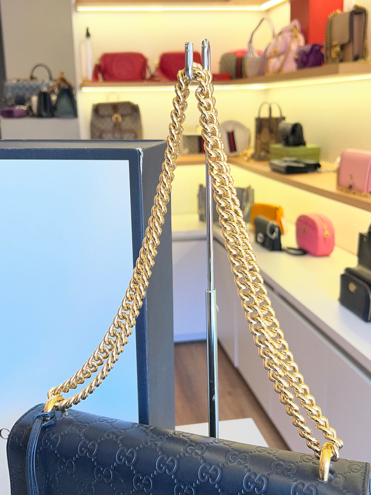 Gucci Padlock Preta Media
