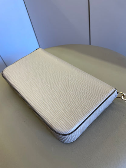 Louis Vuitton Pochette Félicie Nude