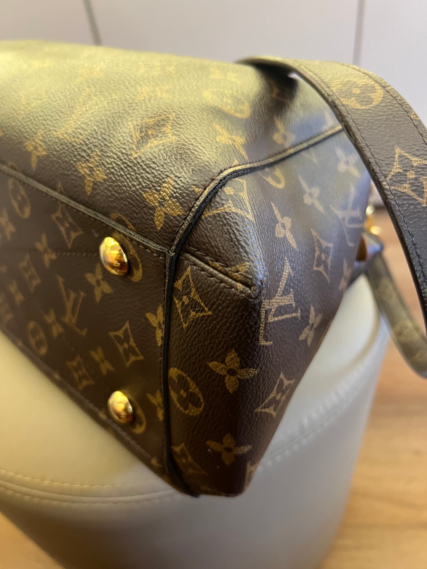 Louis Vuitton Montaigne Monograma MM