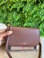 Burberry Check Crossbody Marrom