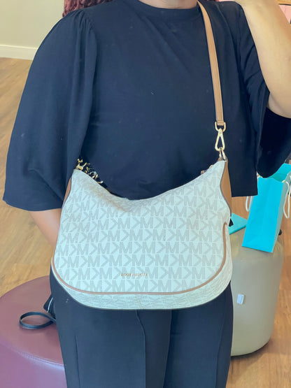 Michael Kors  Kelsey monograma