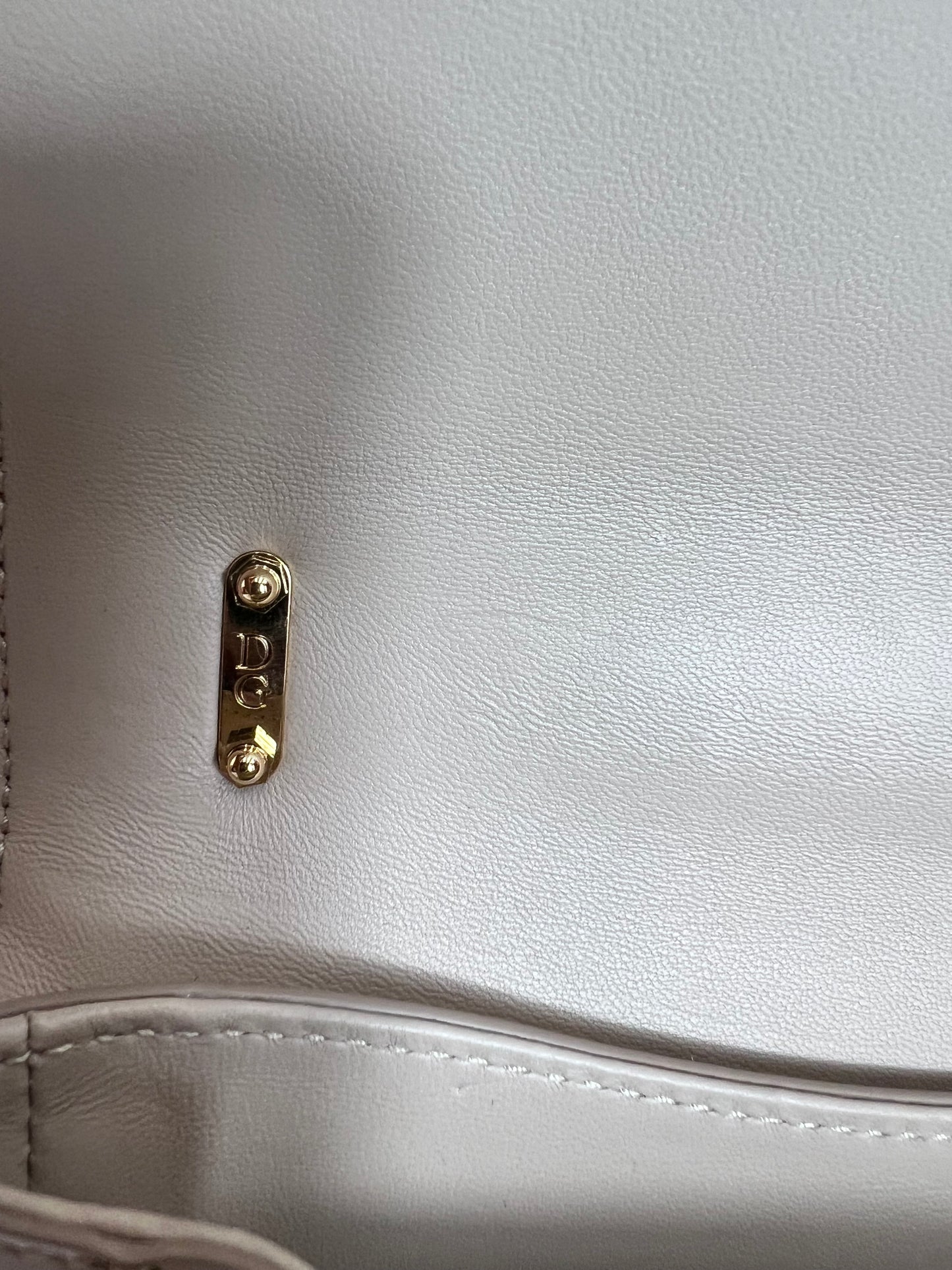 Dolce & Gabbana Girls Bege