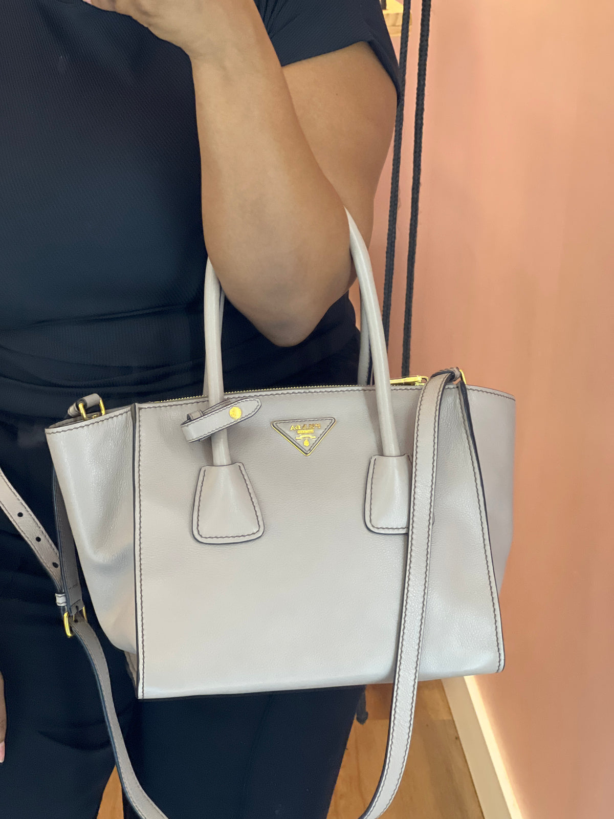 Prada Twin Pocket Cinza