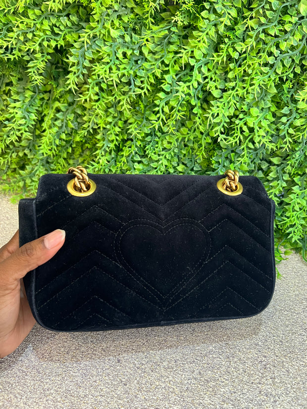 Gucci Marmont Veludo Preta