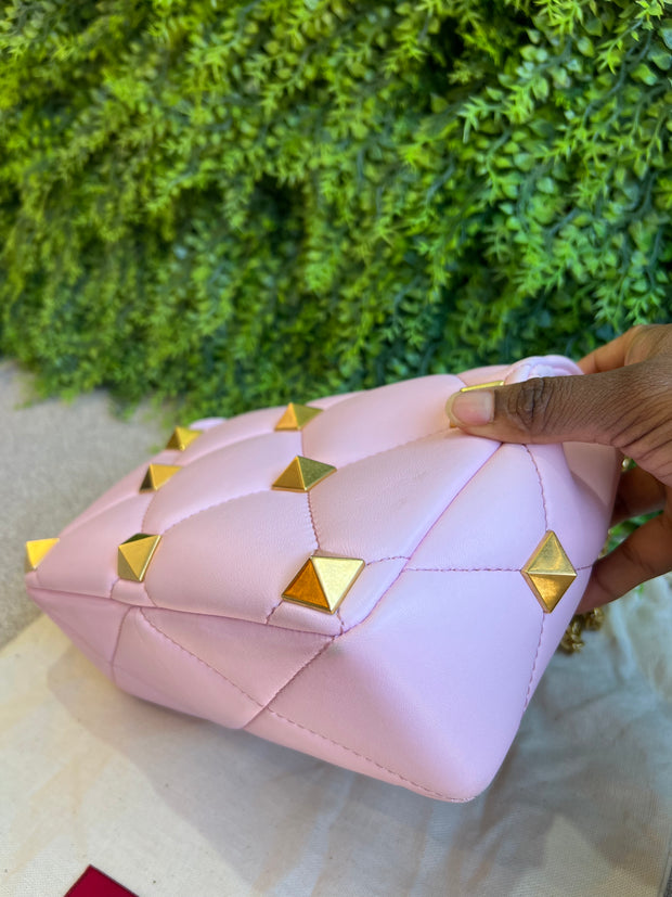 Valentino Garavani Roman Stud Rosa