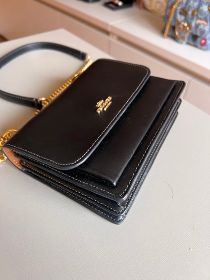 Coach Klare Preta