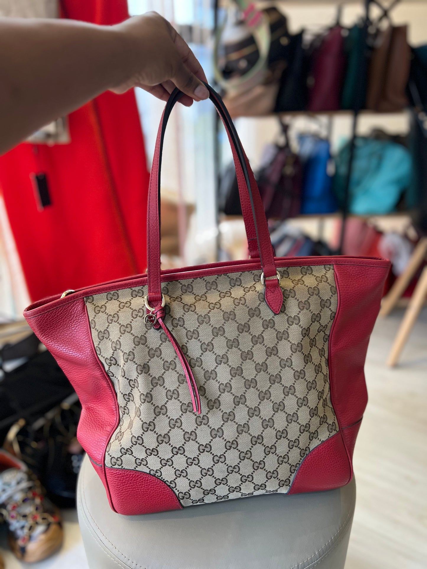 Gucci Bree Monograma Vermelha