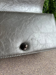 Chanel Boy Metallic Prateada