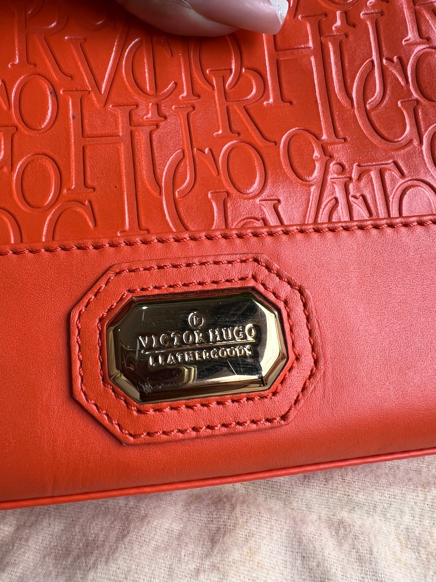 Victor Hugo Baguette Laranja