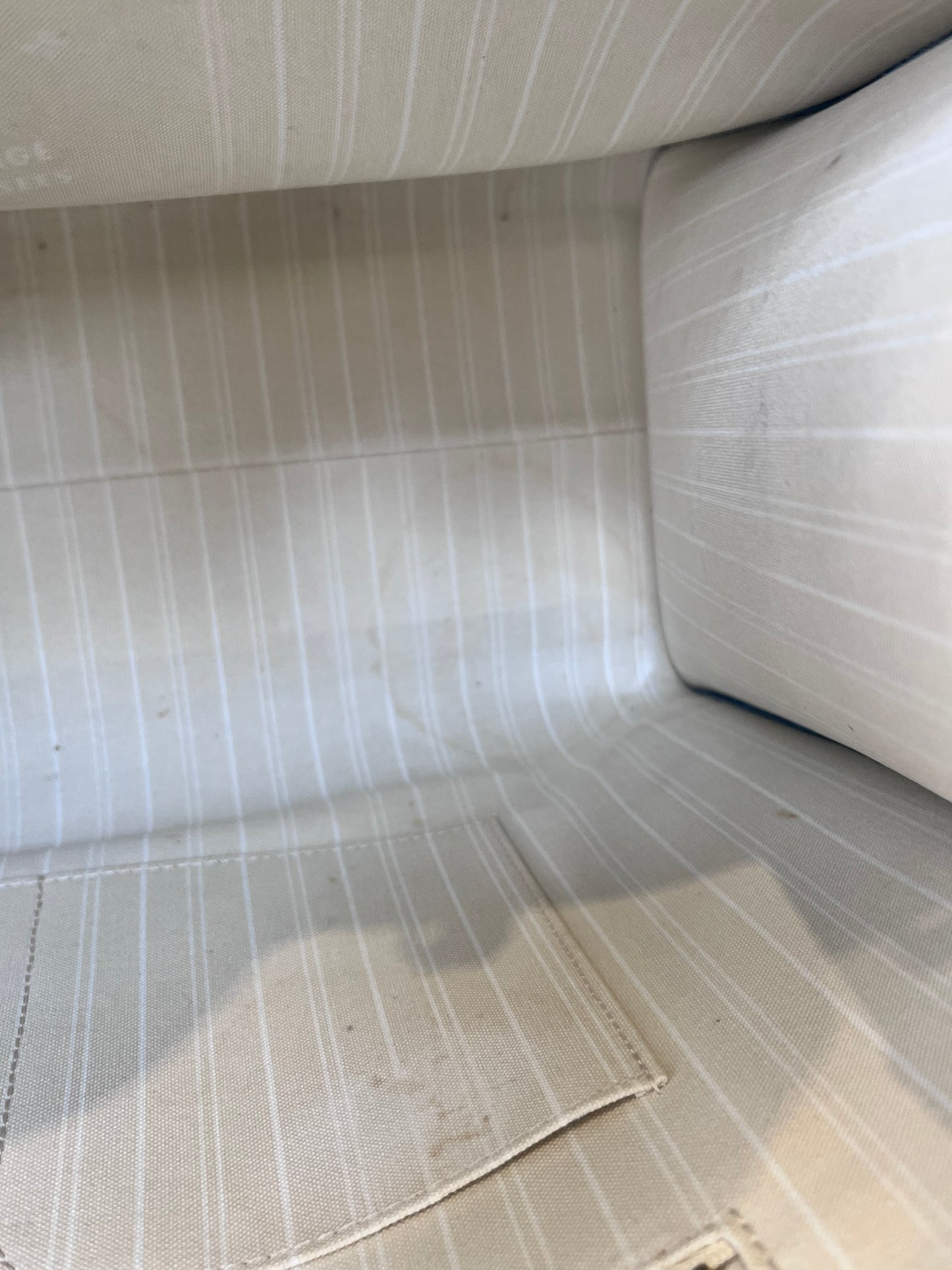 Louis Vuitton On the go By the Pool GM