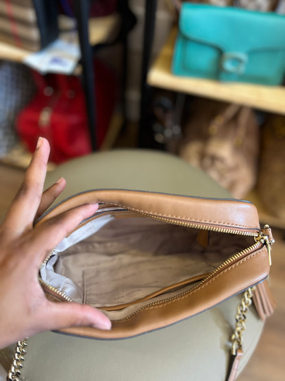 Michael Kors Câmera Bag Monograma