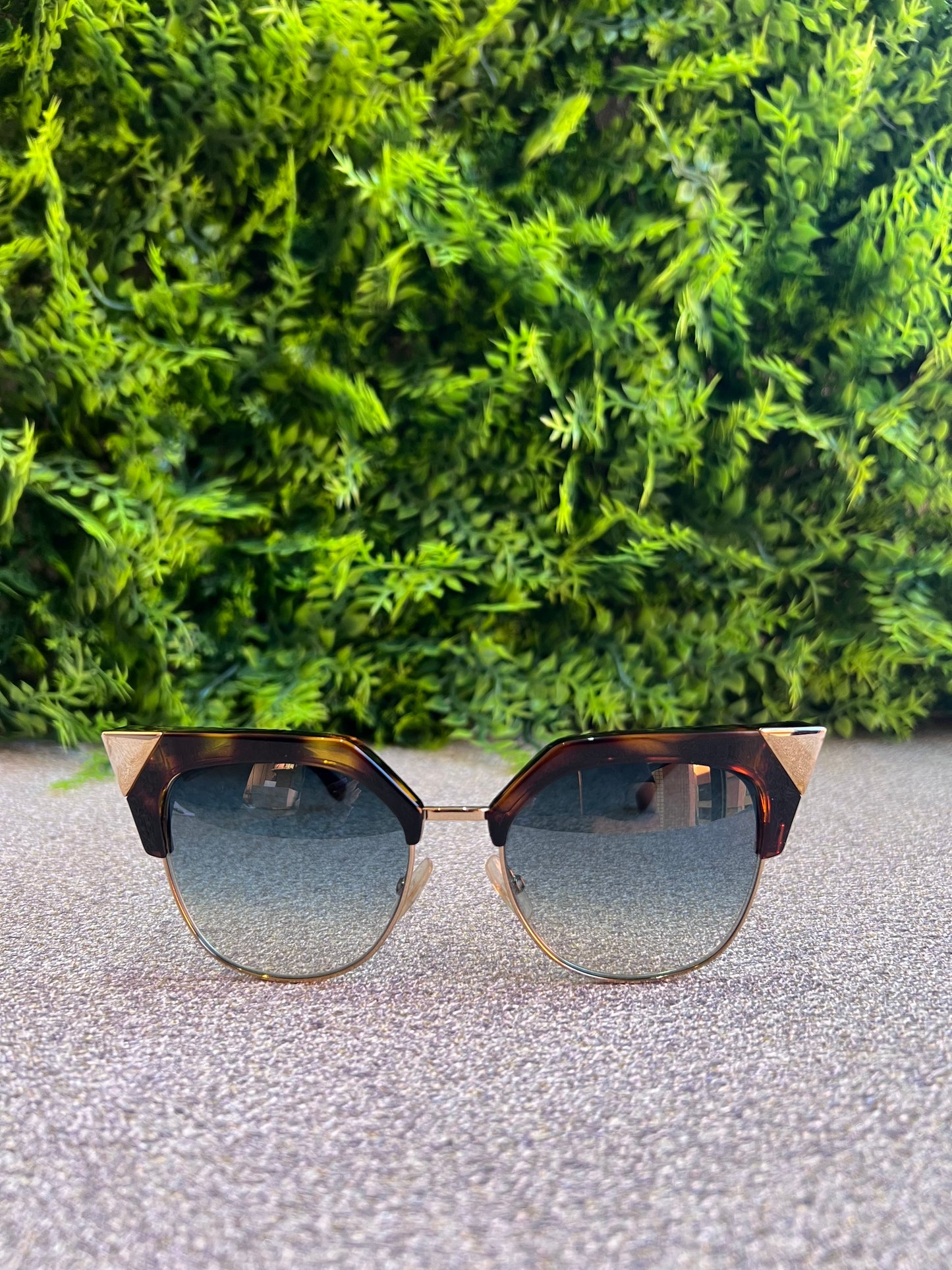 Óculos de Sol Fendi Tortoise