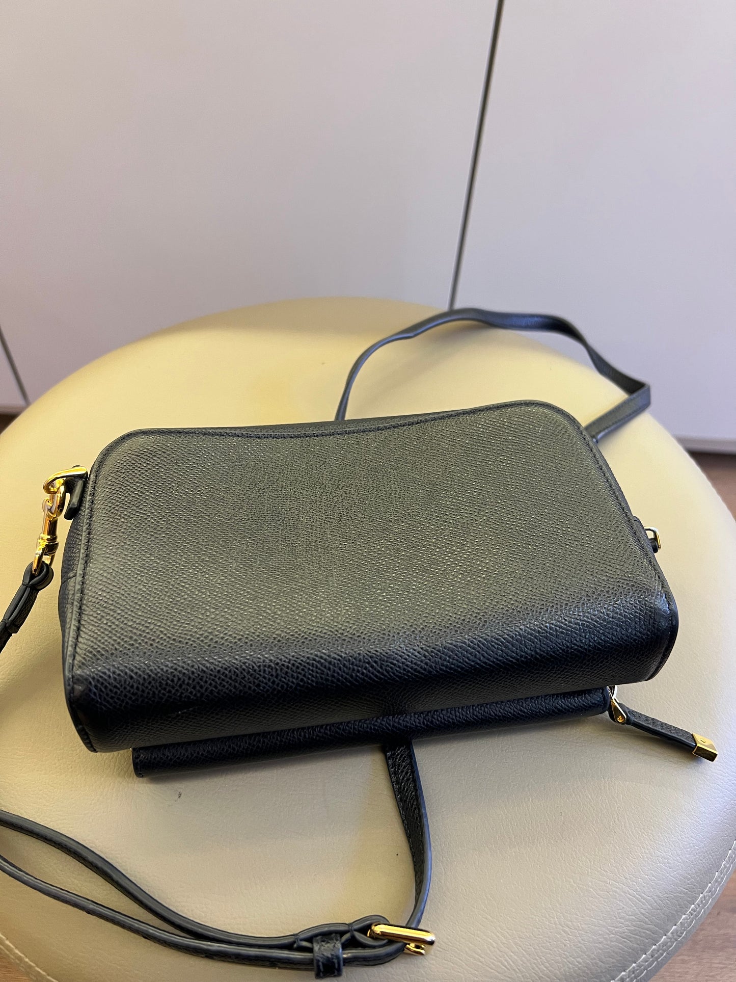 Christian Dior Cannage em Couro Preto