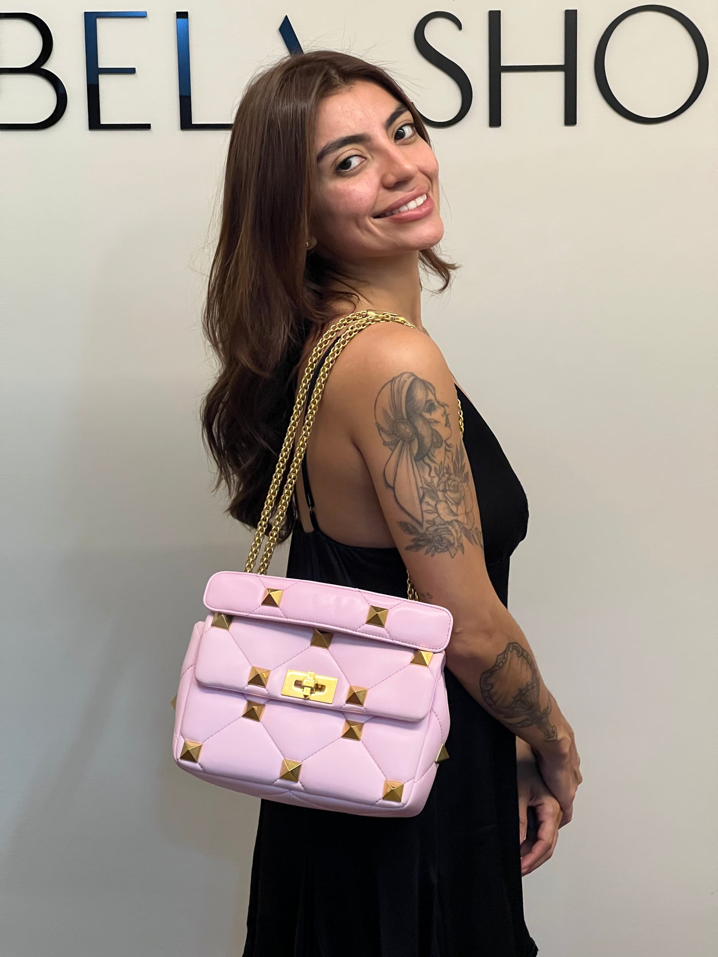 Valentino Roman Stud Média Rosa