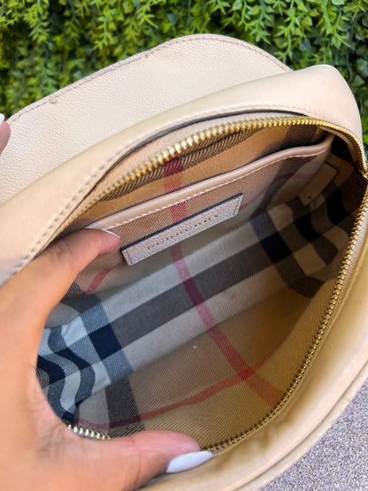 Burberry Buckle Câmera Bag