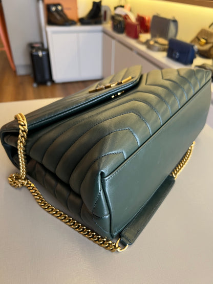 Saint Laurent Loulou Matelassê Verde