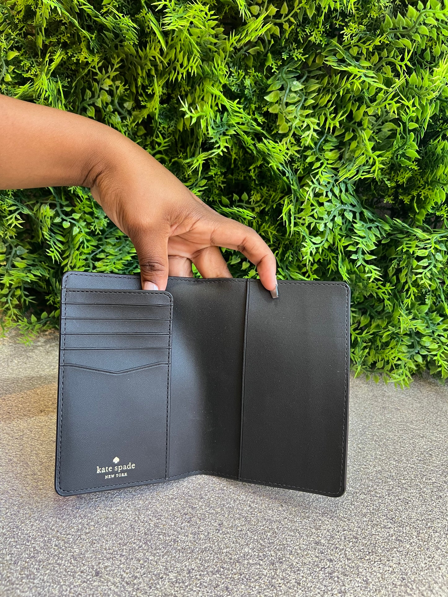 Porta Passaporte Kate Spade Preto