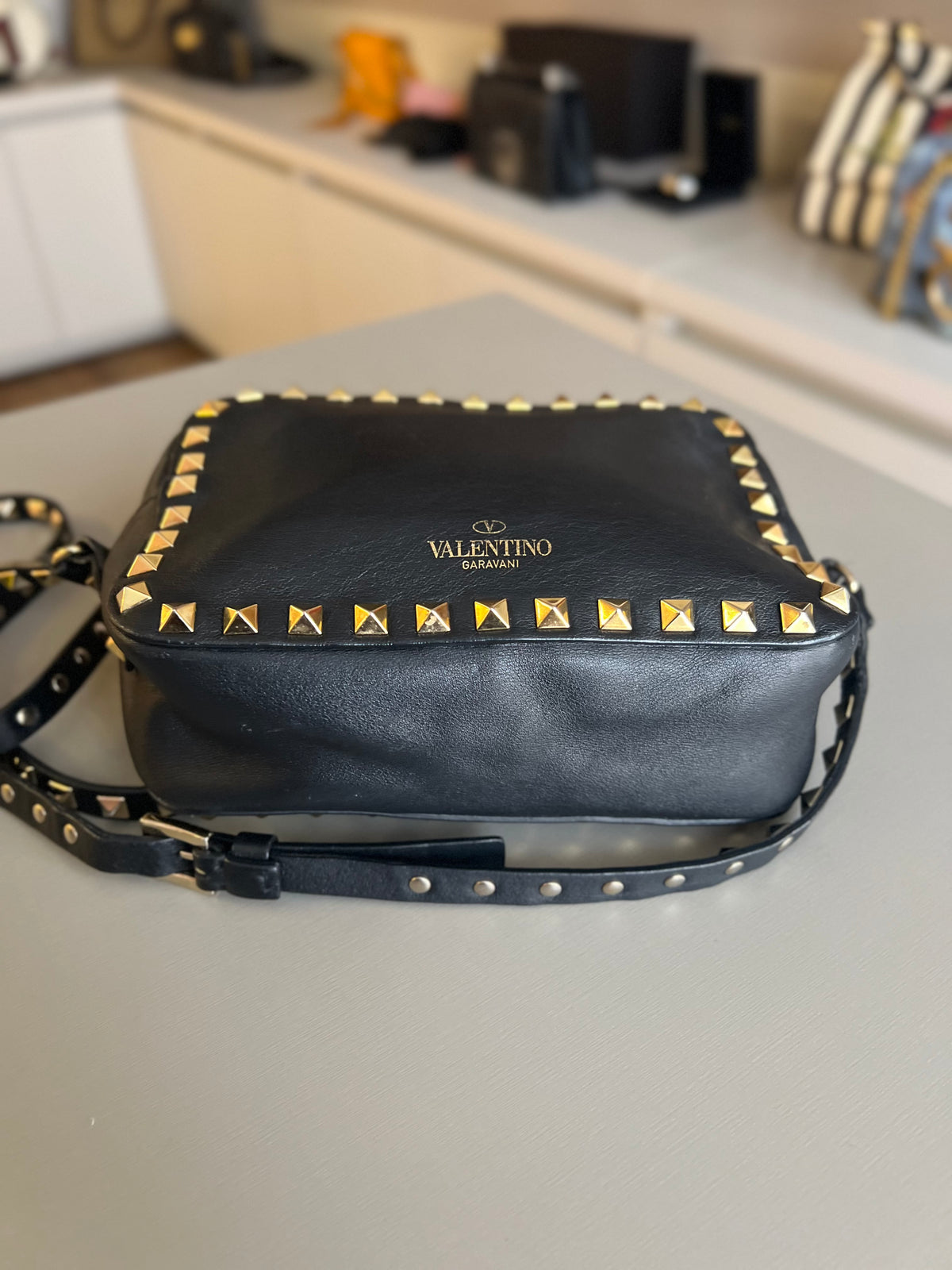 Valentino Garavani Rockstud Camera bag Preta
