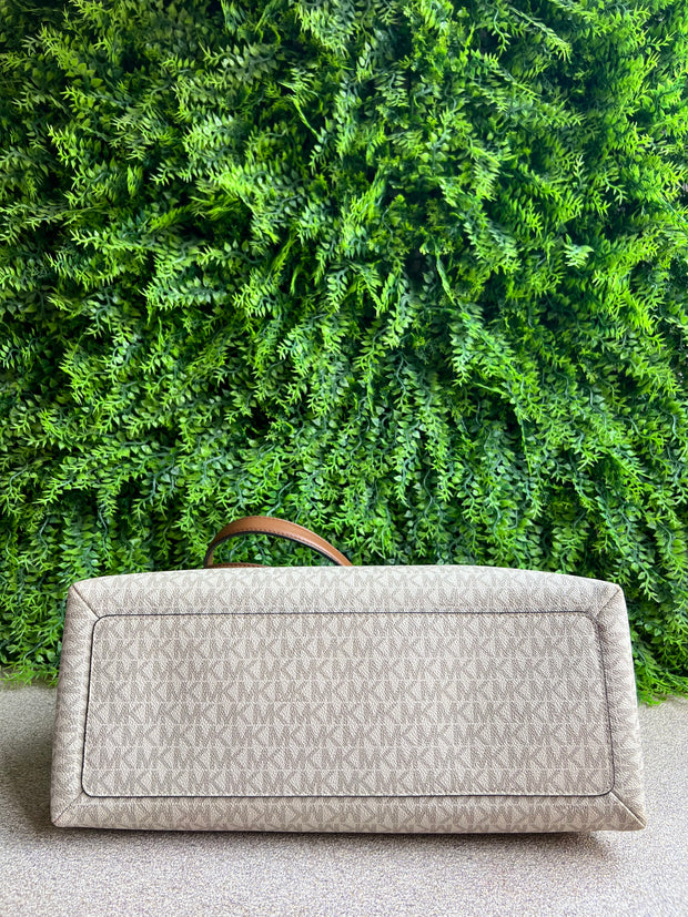 Michael Kors Trisha Monograma Off White