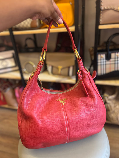 Prada Vitello Shoulder Vermelha
