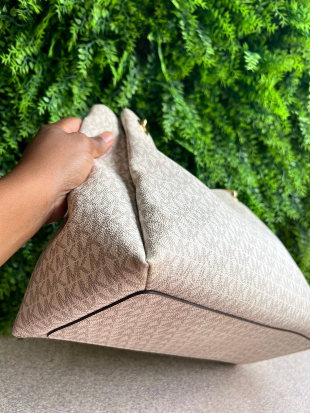 Michael Kors Trisha Monograma Off White