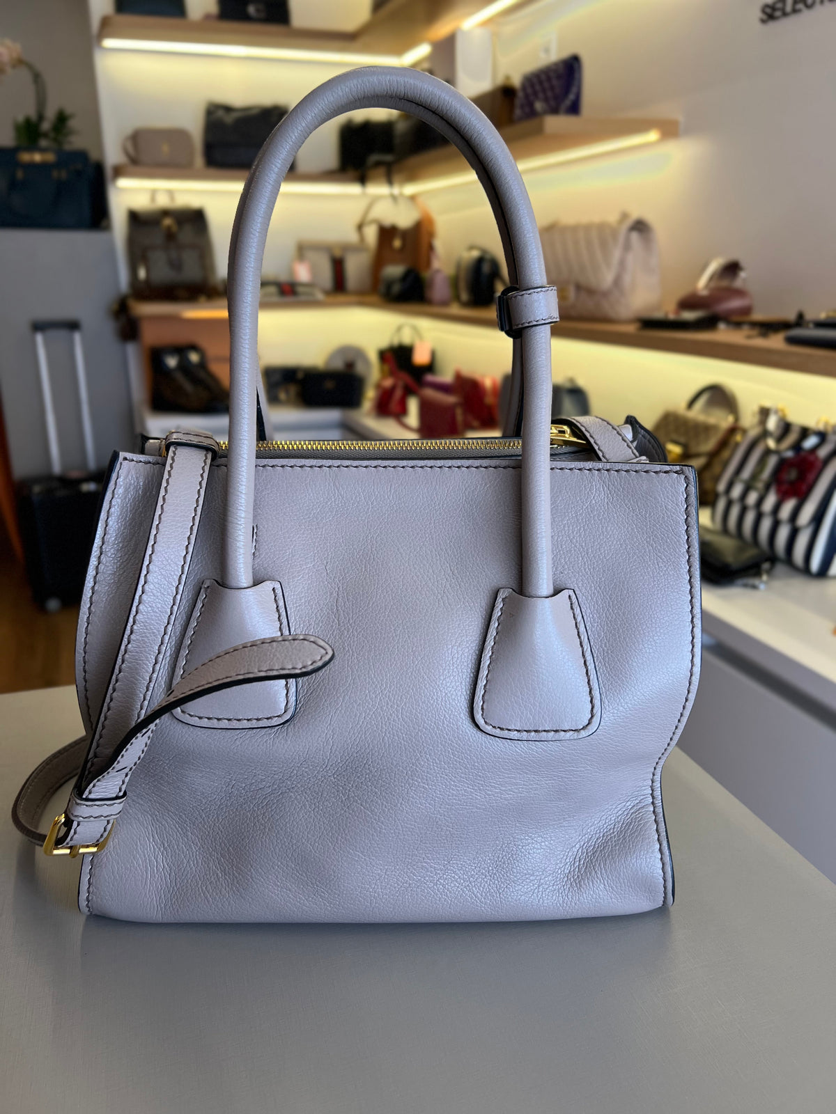 Prada Twin Pocket Cinza